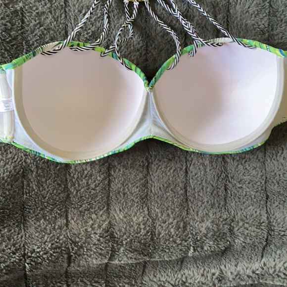 La Vie en Rose strappy bikini top - Picture 2 of 3